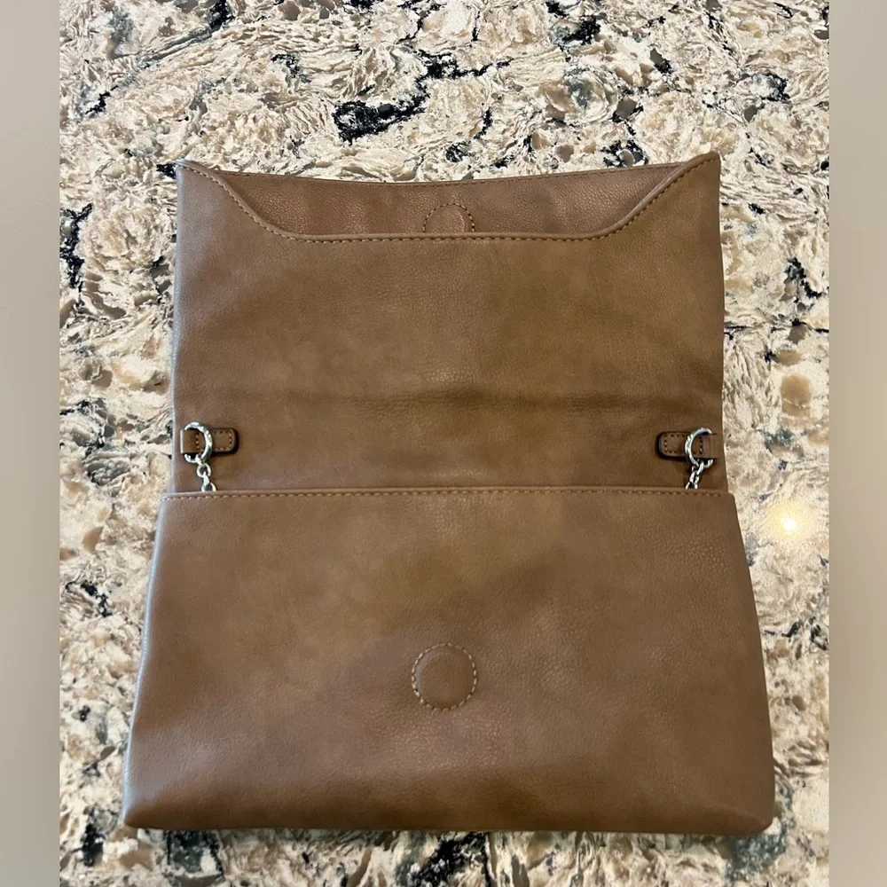 NWOT Kelly & Katie Faux Leather Chain Clutch/Wristlet - Picture 11 of 16